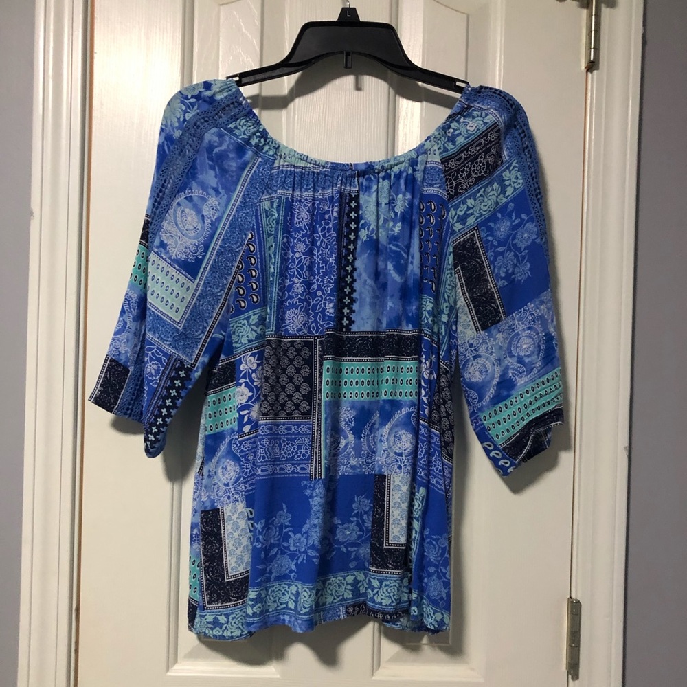 Cato blue top. Size L.